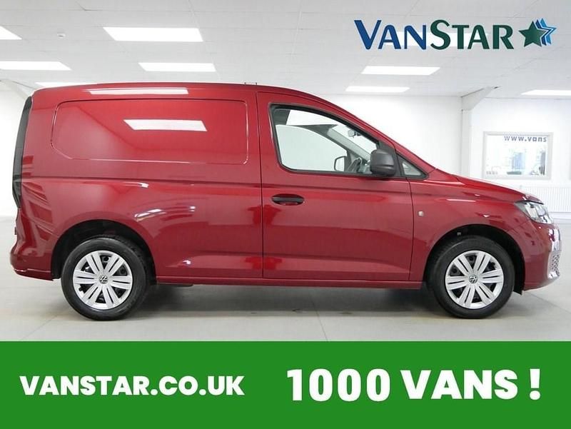 Używany VW Caddy 122 KM (89 kW) 2023 Czerwony Minivan