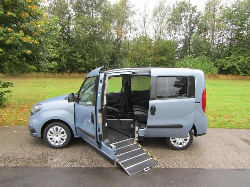 Blue Used 2020 Fiat Doblò MPV | £11,495 (Expensive) - Image 1/3