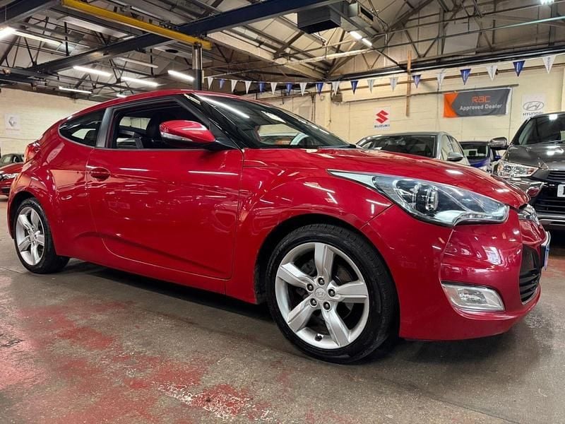 Red Used 2013 Hyundai Veloster Hatchback | £3,500 (Fair price) - Image 1/4
