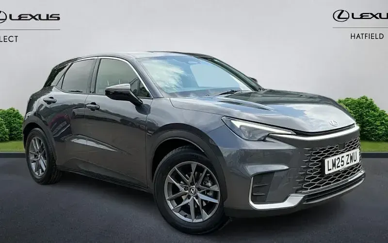 Used Lexus LBX 136 HP (100 kW) 2025 SUV