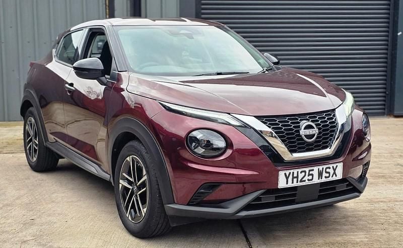 Red Used 2025 Nissan Juke Acenta Premium SUV | £11,995 (Super price) - Image 1/4