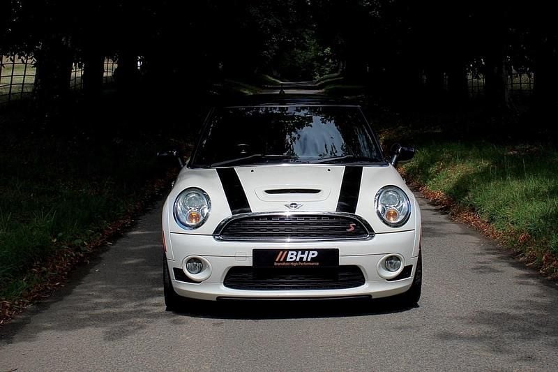 Używany Mini Cooper S Hatch 184 KM (135 kW) 2010 Biały Hatchback