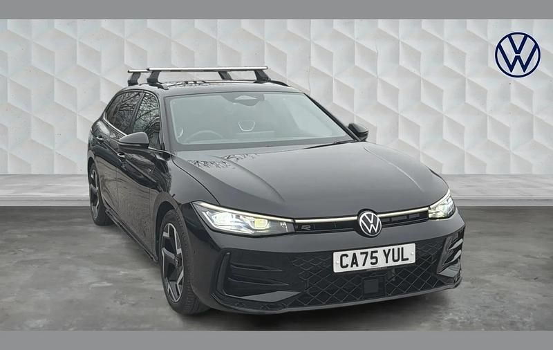 Used VW Passat R-line 200 HP (147 kW) 2025 Black Estate