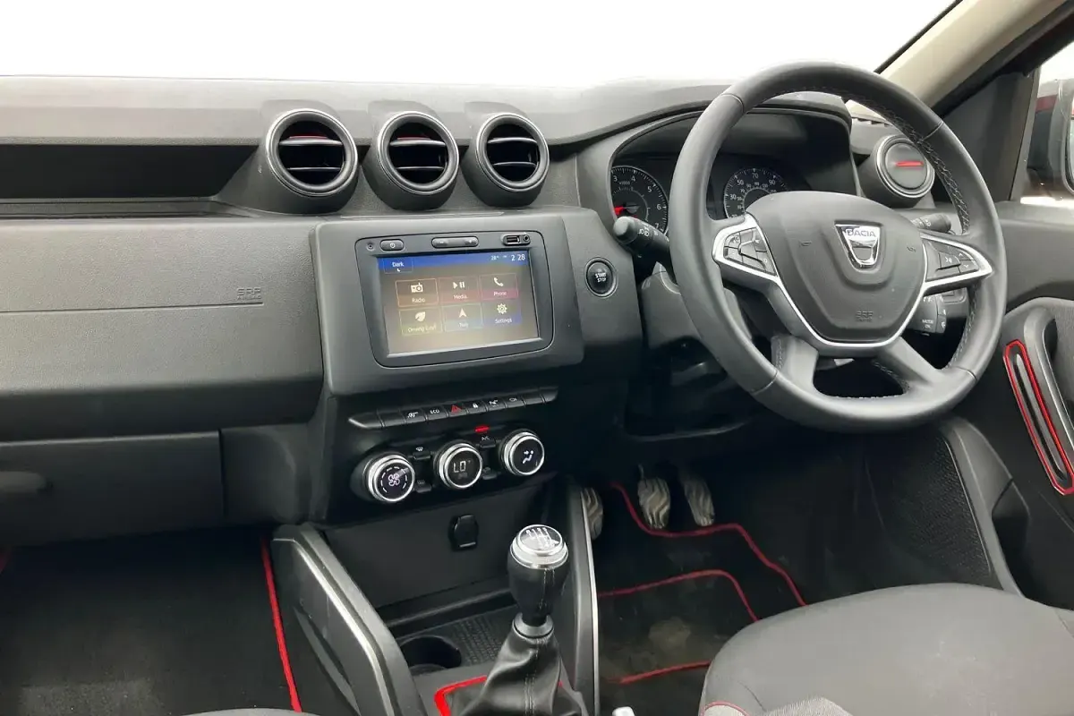 Used Dacia Duster 131 HP (96 kW) 2019 Red SUV