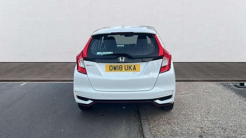 Used Honda Jazz Sport 130 HP (95 kW) 2018 White Hatchback
