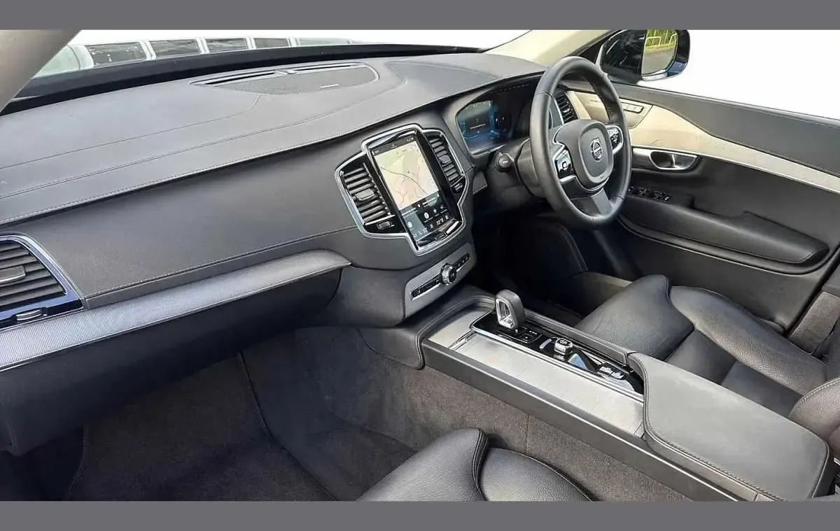 Used Volvo XC90 Plus 247 HP (181 kW) 2024 Black SUV