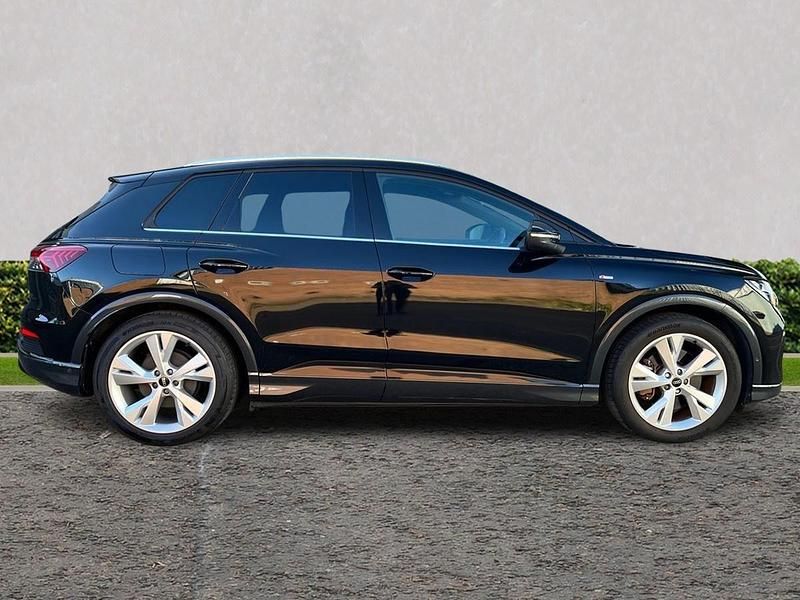 Used Audi Q4 e-tron S-Line 150 kW (204 HP) 2022 Black SUV