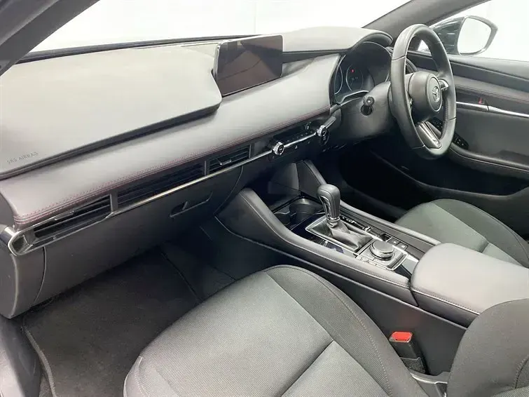 Begagnad Mazda 3 Homura-Line 2025 Grå Halvkombi