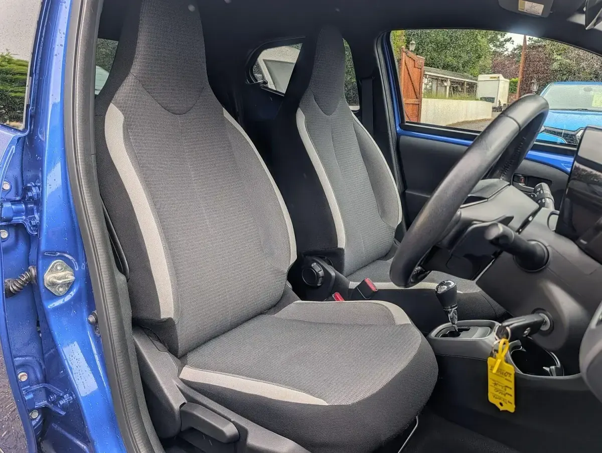 Used Toyota Aygo Trend 72 HP (52 kW) 2021 Blue Hatchback