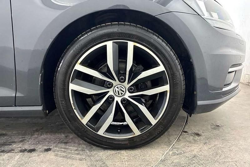 Used VW Golf VII Match 147 HP (108 kW) 2019 Grey Estate