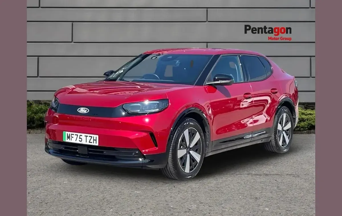 Used Ford Capri Select 210 kW (286 HP) 2026 Red SUV