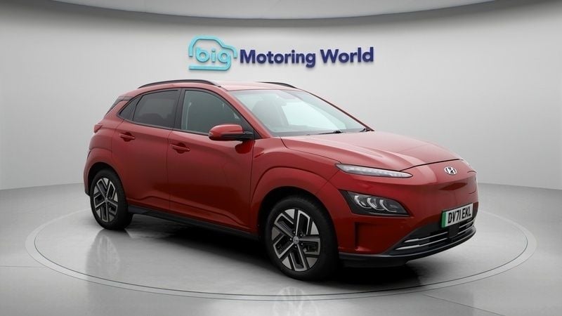 Used 2021 Hyundai Kona Premium SUV | £11,500 (Fair price) - Image 1/4