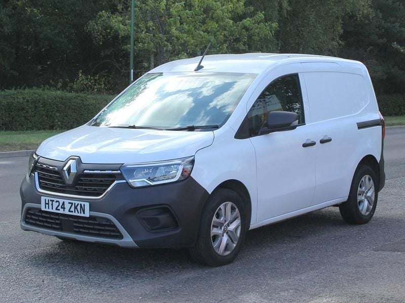 White Used 2024 Renault Kangoo MPV | £13,995 (A bit pricey) - Image 1/4