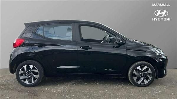 Used Hyundai i10 Advanced 63 HP (46 kW) 2024 Black Hatchback