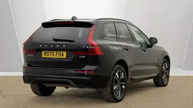 Begagnad Volvo XC60 Plus 350 HK (257 kW) 2026 SUV