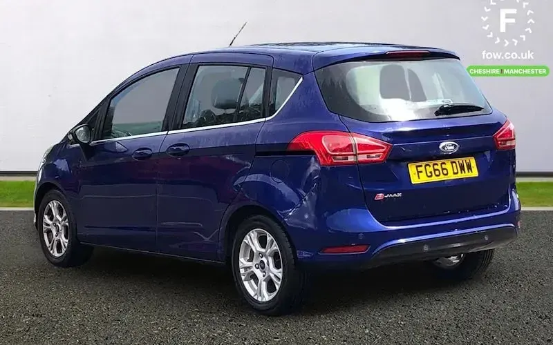 Used Ford B-MAX Zetec 105 HP (77 kW) 2016 Blue MPV