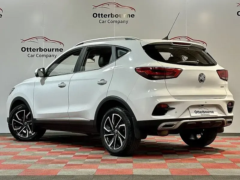 Usado MG ZS Exclusive 106 HP (77 kW) 2021 Branco SUV