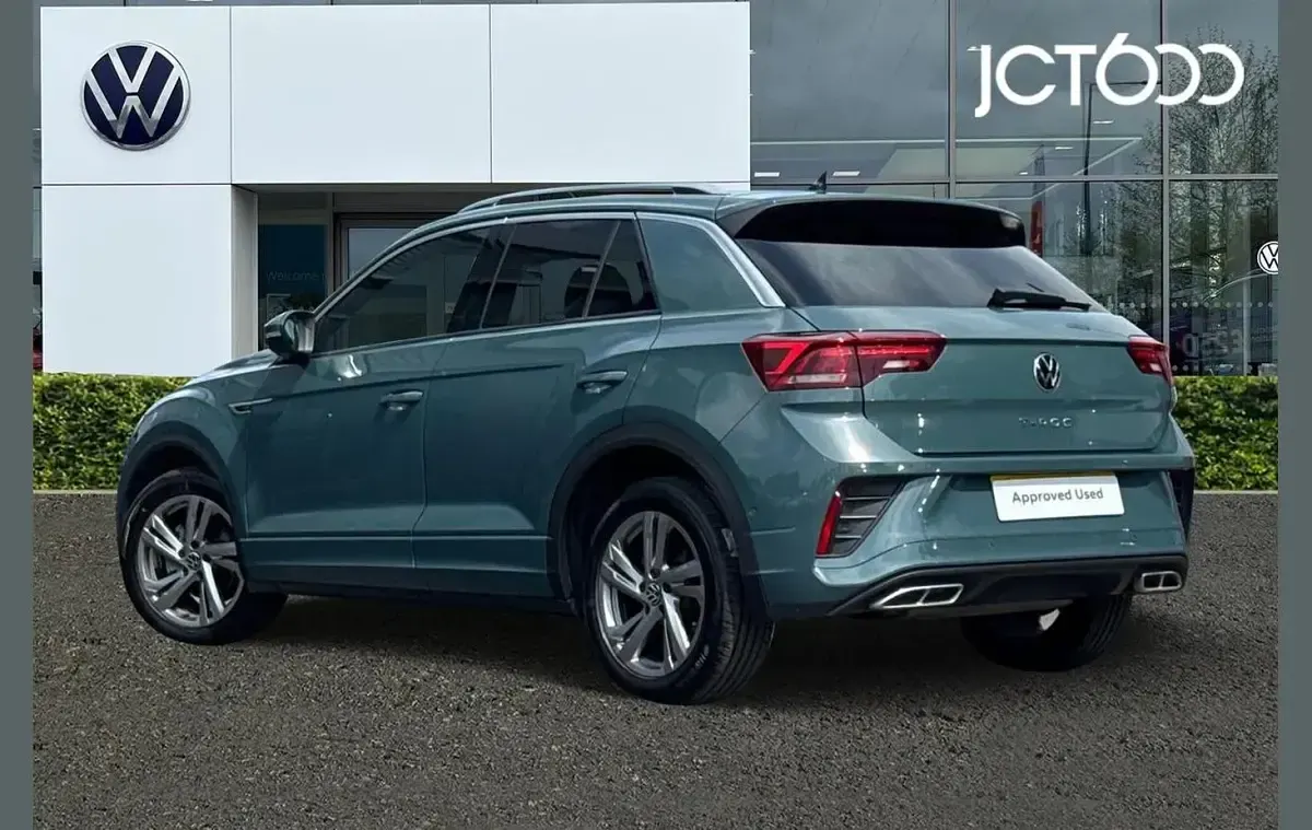 Used VW T-Roc R-line 150 HP (110 kW) 2025 Blue SUV