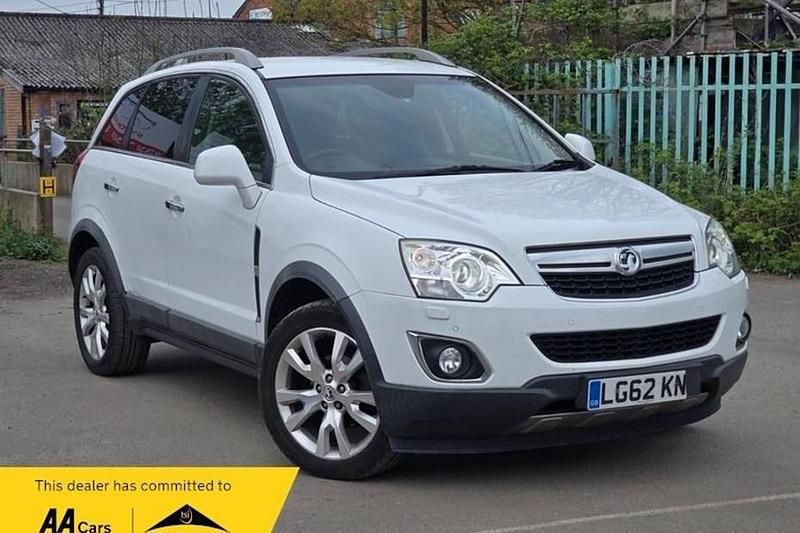 White Used 2012 Vauxhall Antara S SUV | £4,690 (A bit pricey) - Image 1/1