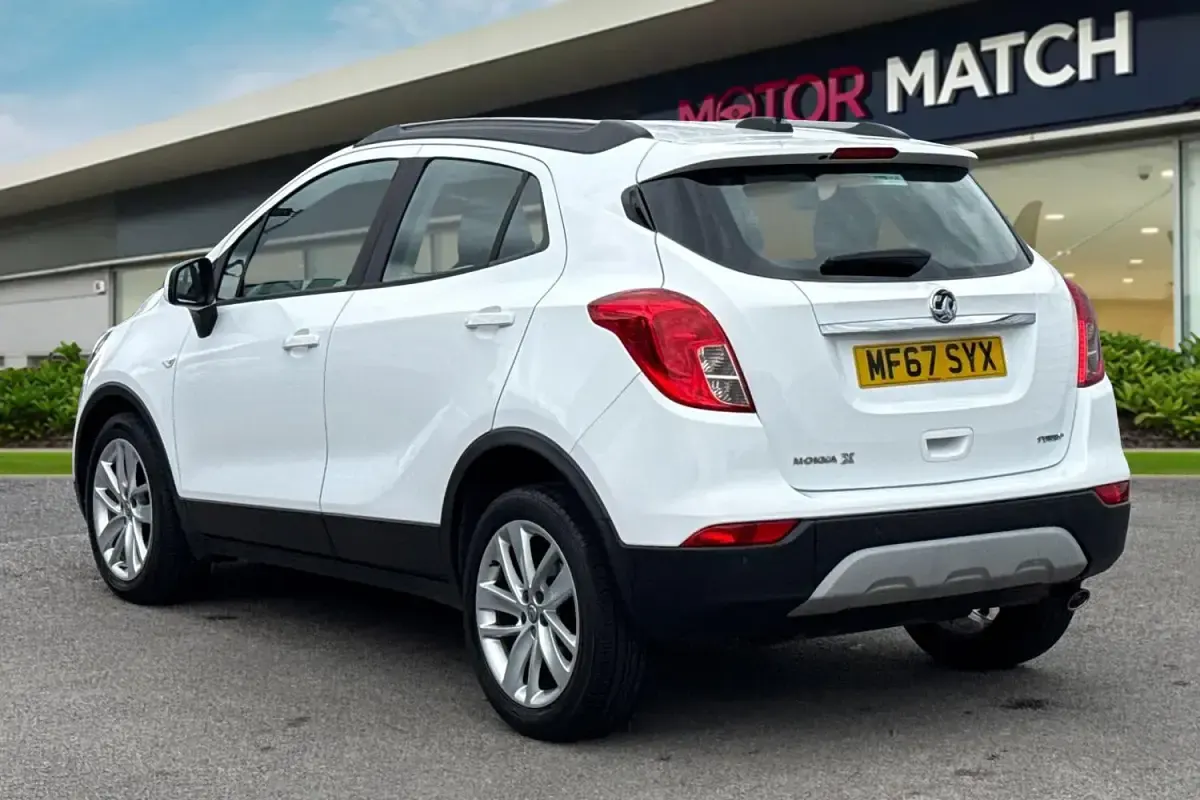 Used Vauxhall Mokka Active 140 HP (102 kW) 2017 White SUV
