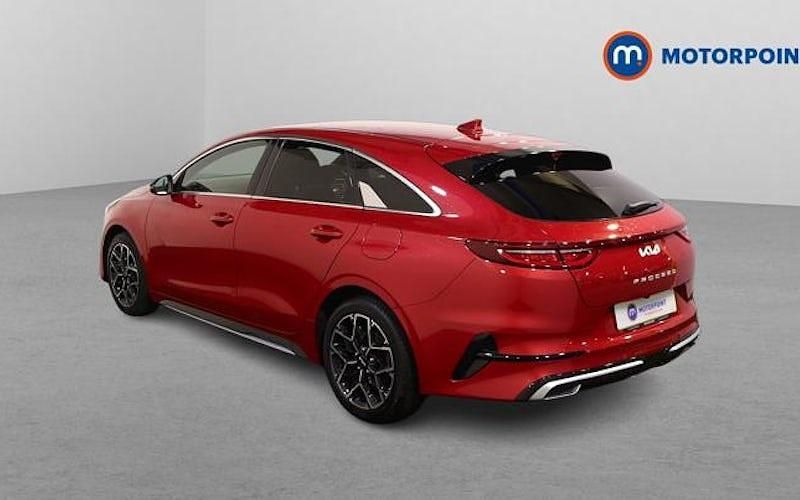 Used Kia ProCeed GT-Line 159 HP (116 kW) 2023 Red Estate