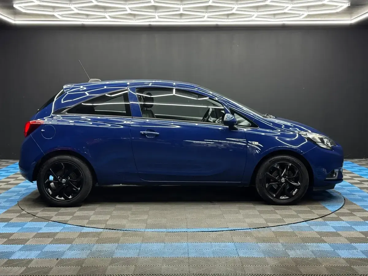 Used Vauxhall Corsa SRi 2018 Blue Hatchback