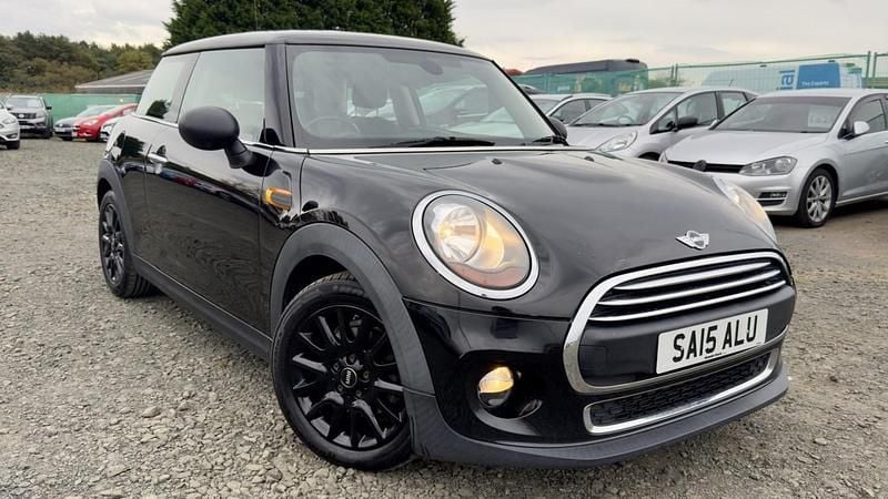 Black Used 2015 Mini ONE Hatch Hatchback | £5,495 (Fair price) - Image 1/3