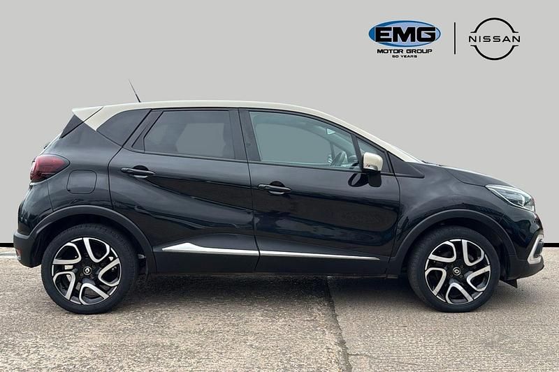 Used Renault Captur Iconic 90 HP (66 kW) 2019 Black SUV