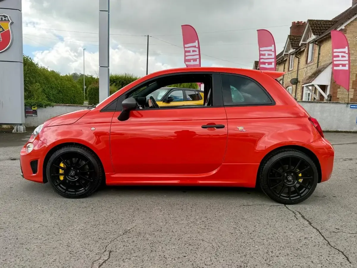 Used Abarth 695 Competizione 180 HP (132 kW) 2023 Orange Hatchback