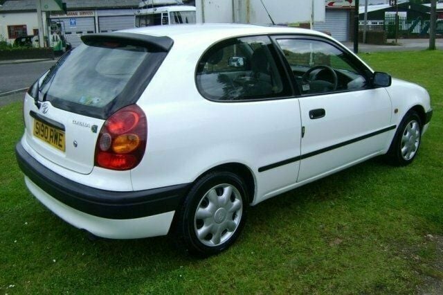 Used Toyota Corolla 1998 Hatchback