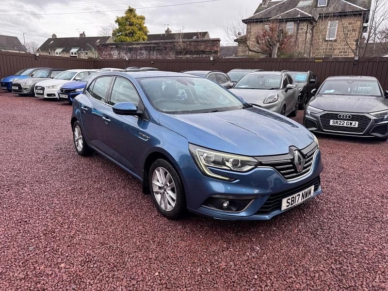 Used Renault Mégane IV Dynamique 110 HP (80 kW) 2017 Blue Hatchback