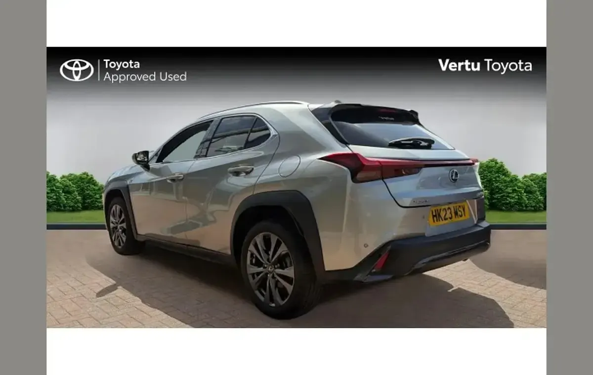 Used Lexus UX 250h Sport Design Packet 180 HP (132 kW) 2023 Silver SUV