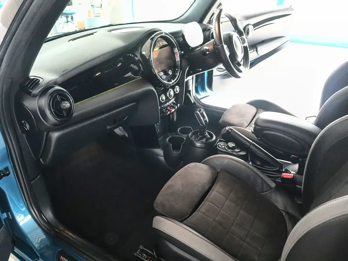 Used Mini Cooper S Premium 2023 Blue Hatchback