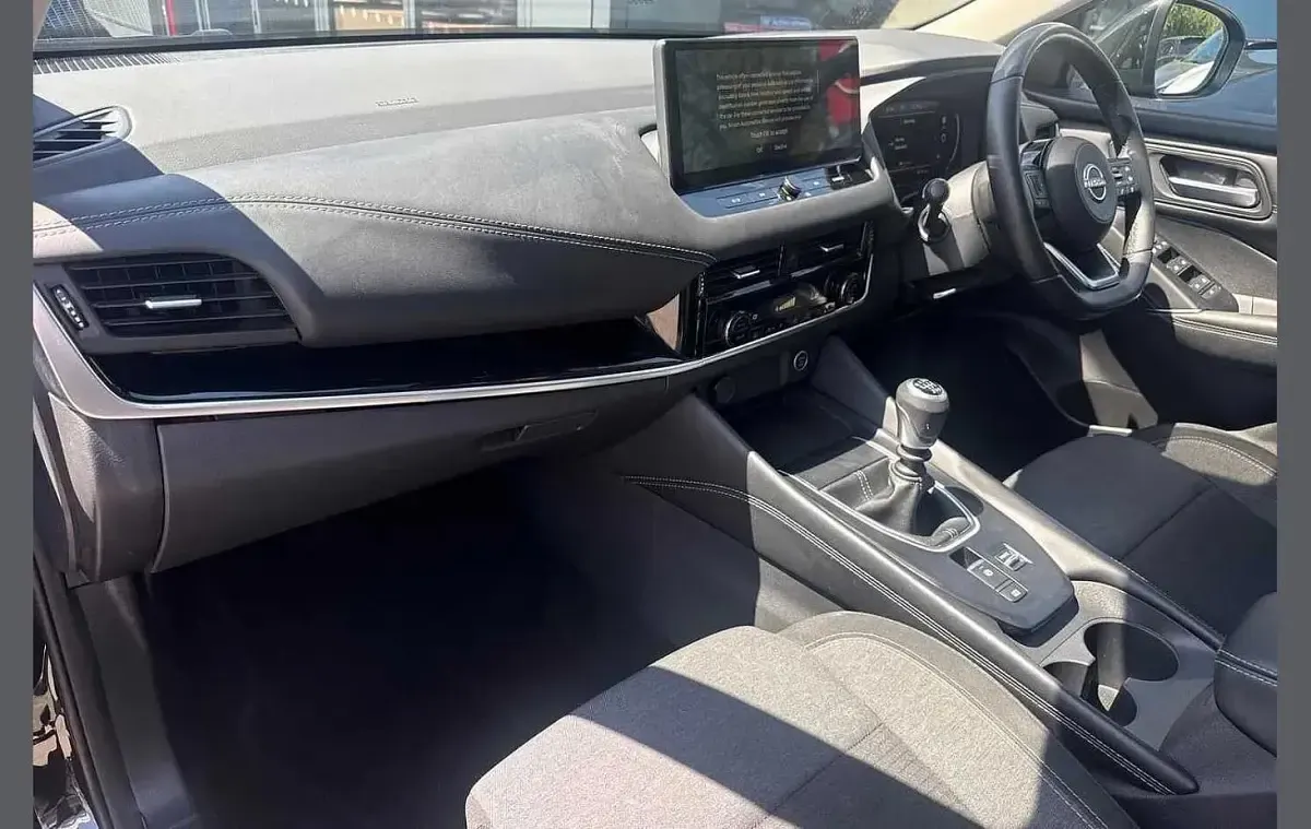 Used Nissan Qashqai N-Connecta 138 HP (101 kW) 2023 Black SUV