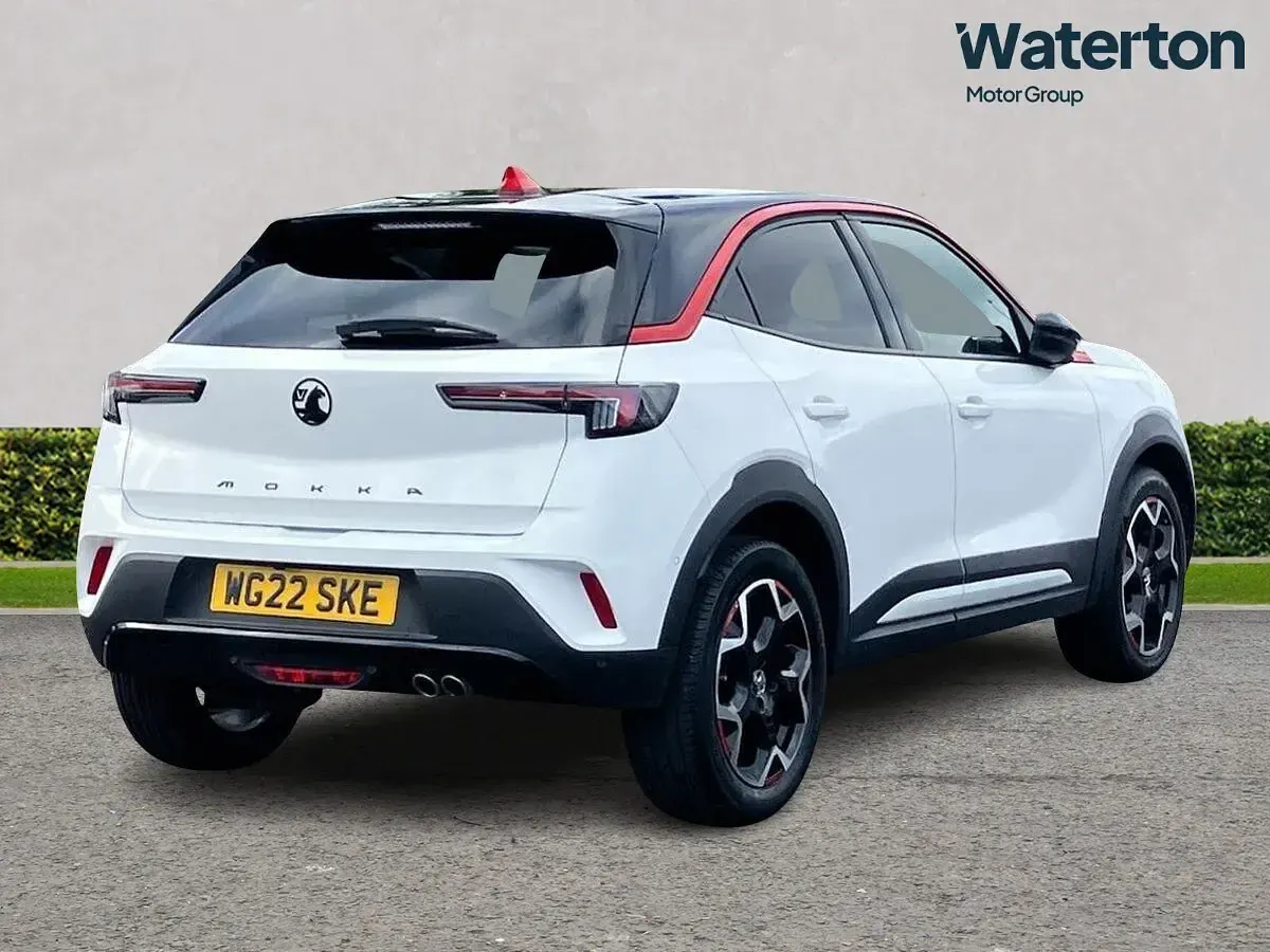 Used Vauxhall Mokka SRi 130 HP (95 kW) 2022 White SUV