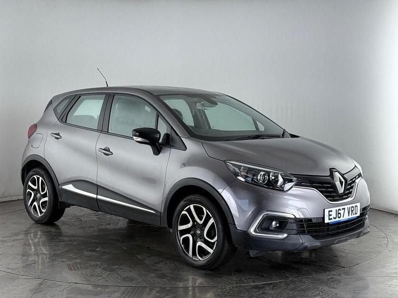 Grey Used 2017 Renault Captur Dynamique SUV | £11,100 (Fair price) - Image 1/3