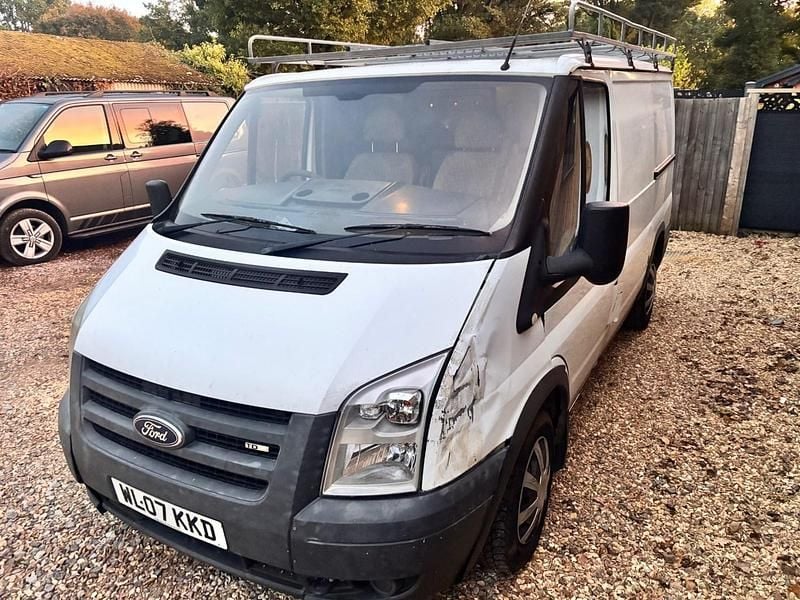 White Used 2007 Ford Transit Van | £2,700 (Fair price) - Image 1/4