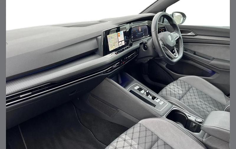 Used VW Golf VIII R-line 147 HP (108 kW) 2020 Silver Hatchback