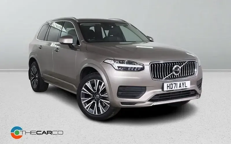 Used Volvo XC90 Momentum 235 HP (172 kW) 2021 SUV