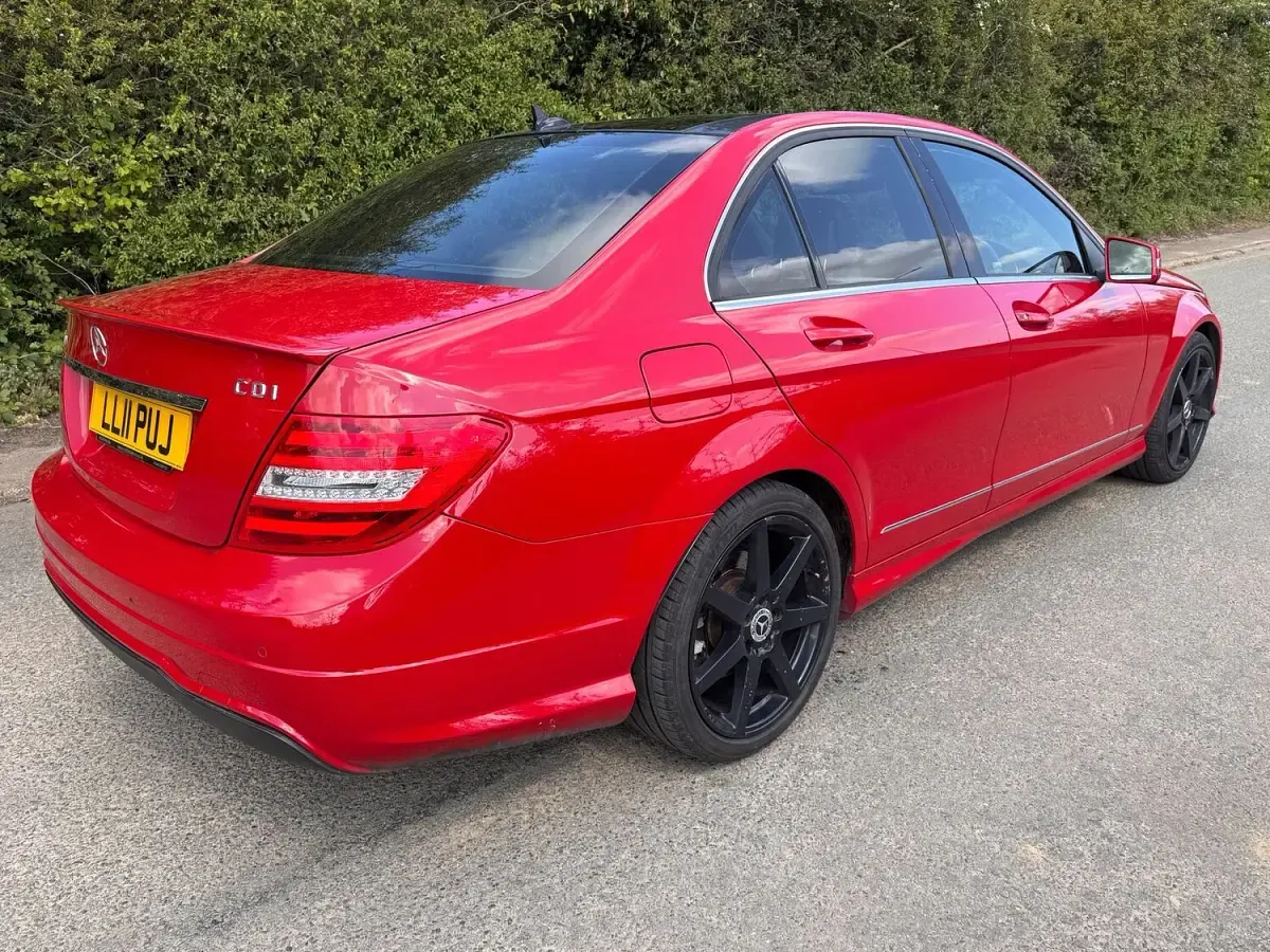Used Mercedes C250 2011 Red Sedan