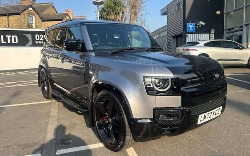 Used 2024 Land Rover Defender SUV | £71,995 - Image 1/4