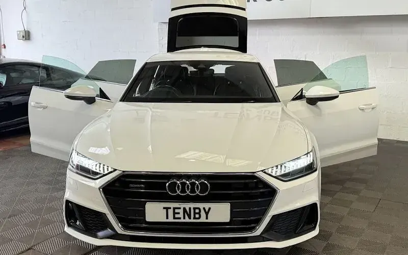 Used Audi A7 Sportback S-Line 286 HP (210 kW) 2018 White Hatchback