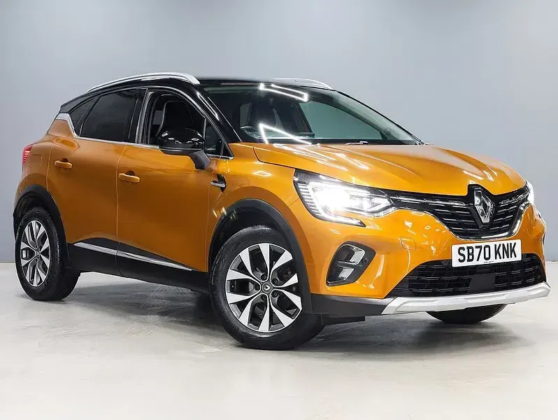 Used Renault Captur Version S 131 HP (96 kW) 2020 Orange/black SUV