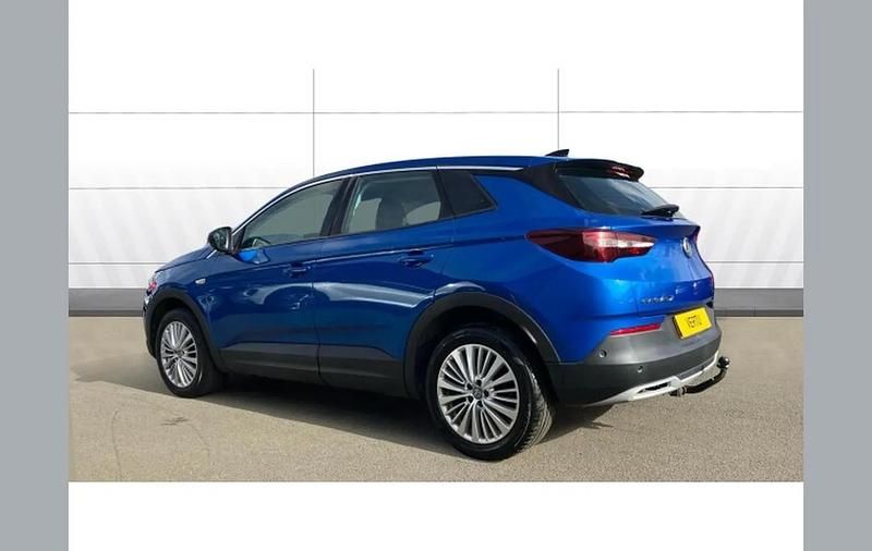 Used Vauxhall Grandland X Business Edition 130 HP (95 kW) 2020 Blue SUV