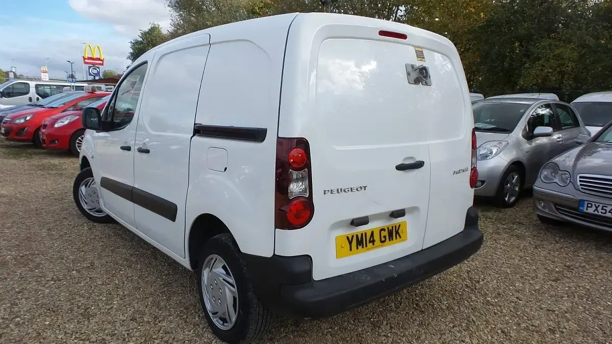 Used Peugeot Partner 2014 White MPV