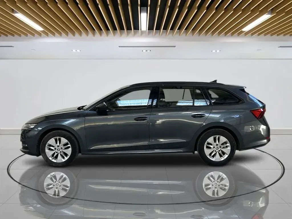 Used Skoda Octavia SE Technology 110 HP (80 kW) 2021 Grey Estate