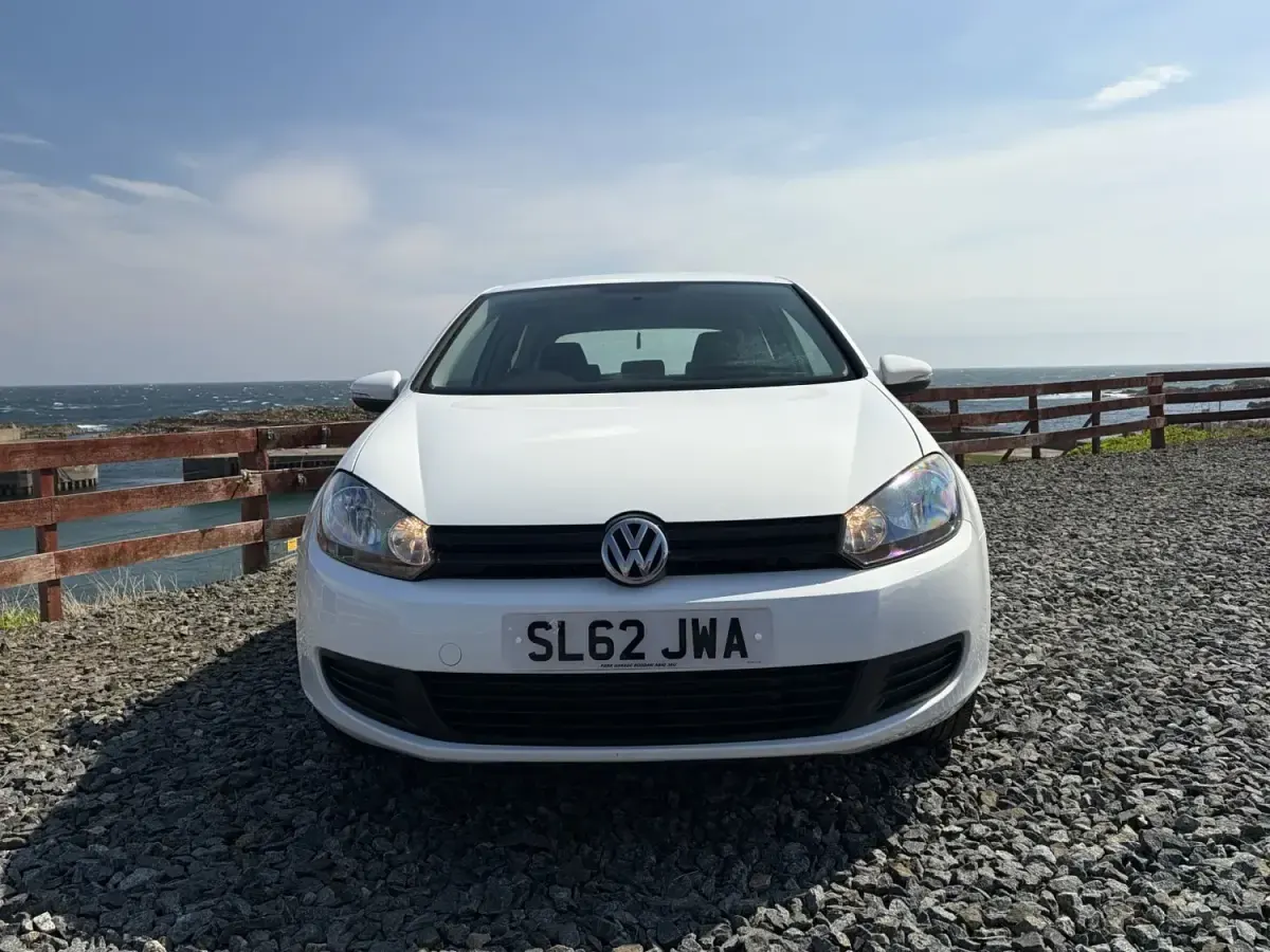 Usado VW Golf VII S 2012 Branco Citadino