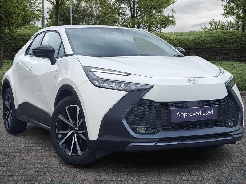 White Used 2024 Toyota C-HR Design SUV | £26,485 (Fair price) - Image 1/4