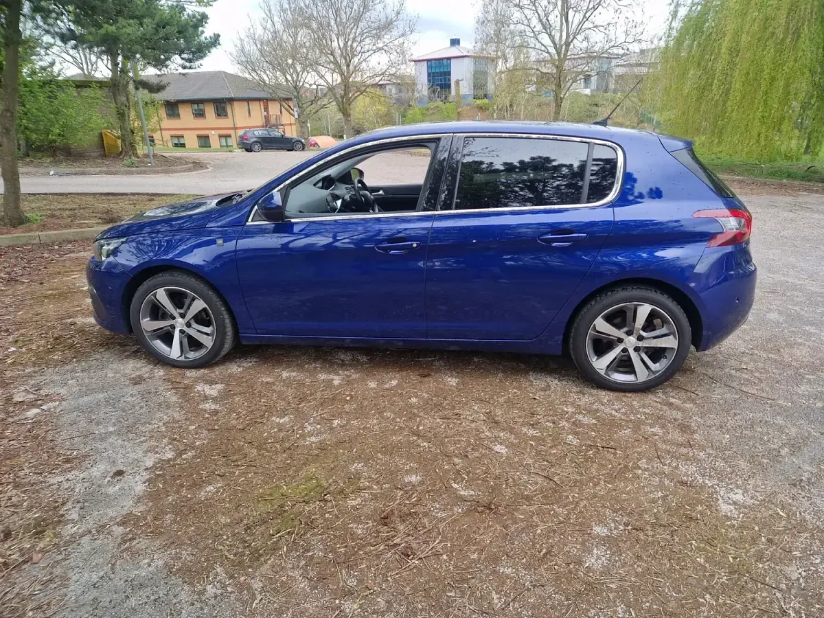 Begagnad Peugeot 308 S 130 HK (95 kW) 2019 Blå Halvkombi
