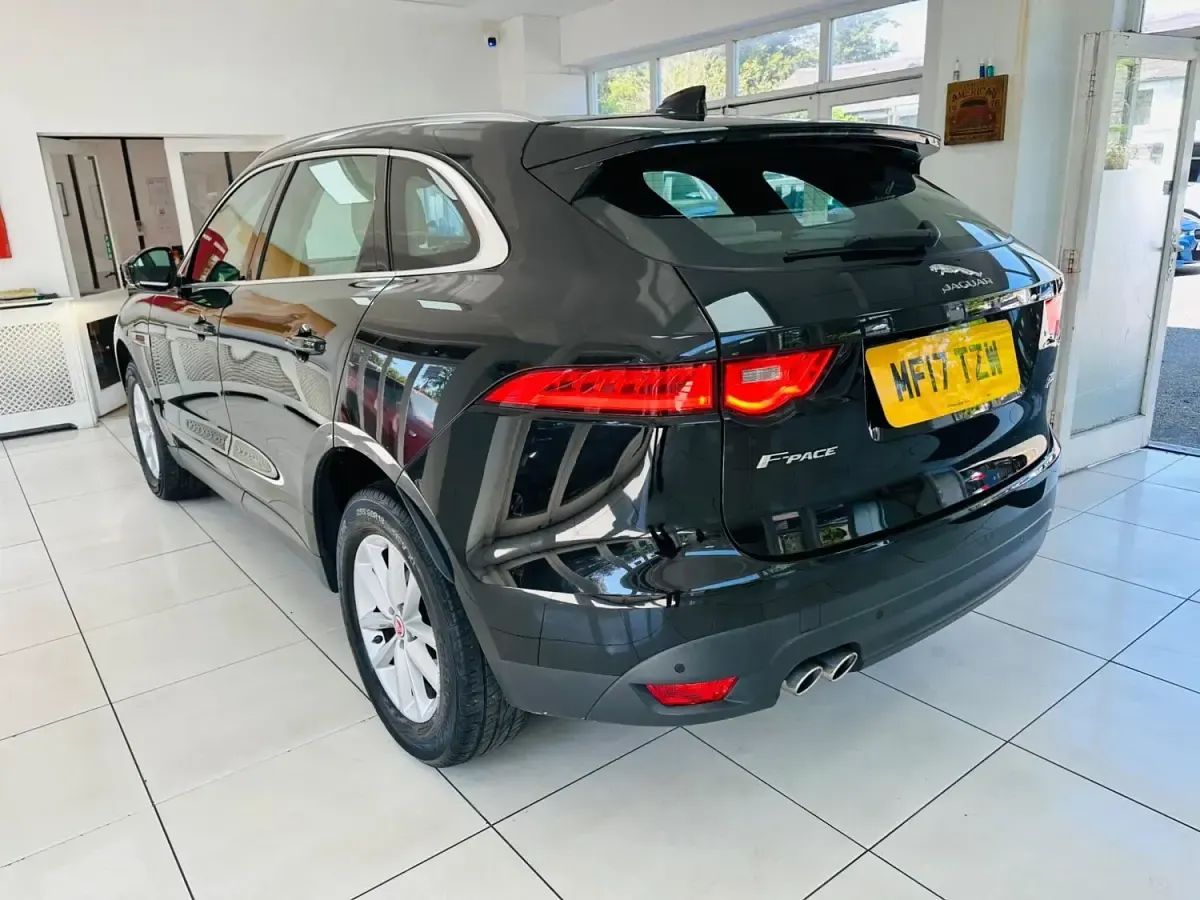 Usado Jaguar F-Pace Prestige 2017 Preto SUV